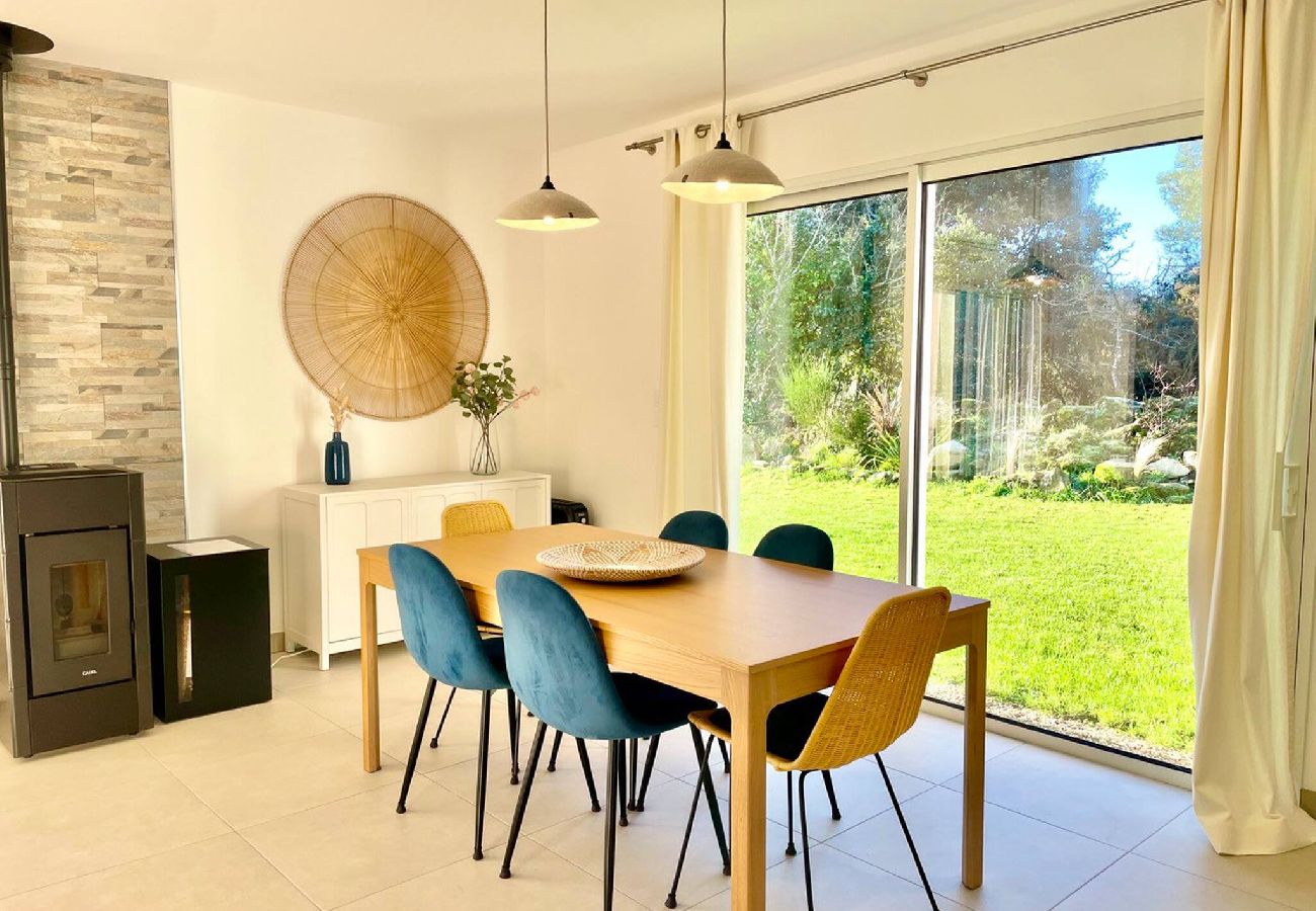 House in Saint-Philibert - -