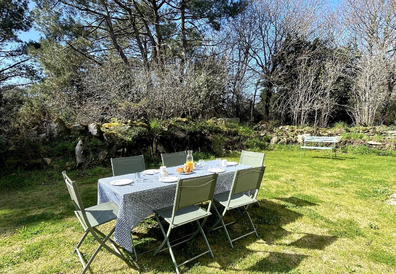 House in Saint-Philibert - -