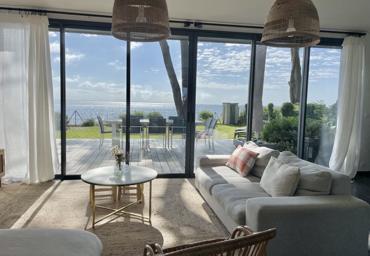 Villa in Saint-Pierre-Quiberon - Kerhostin, sea view 8 people