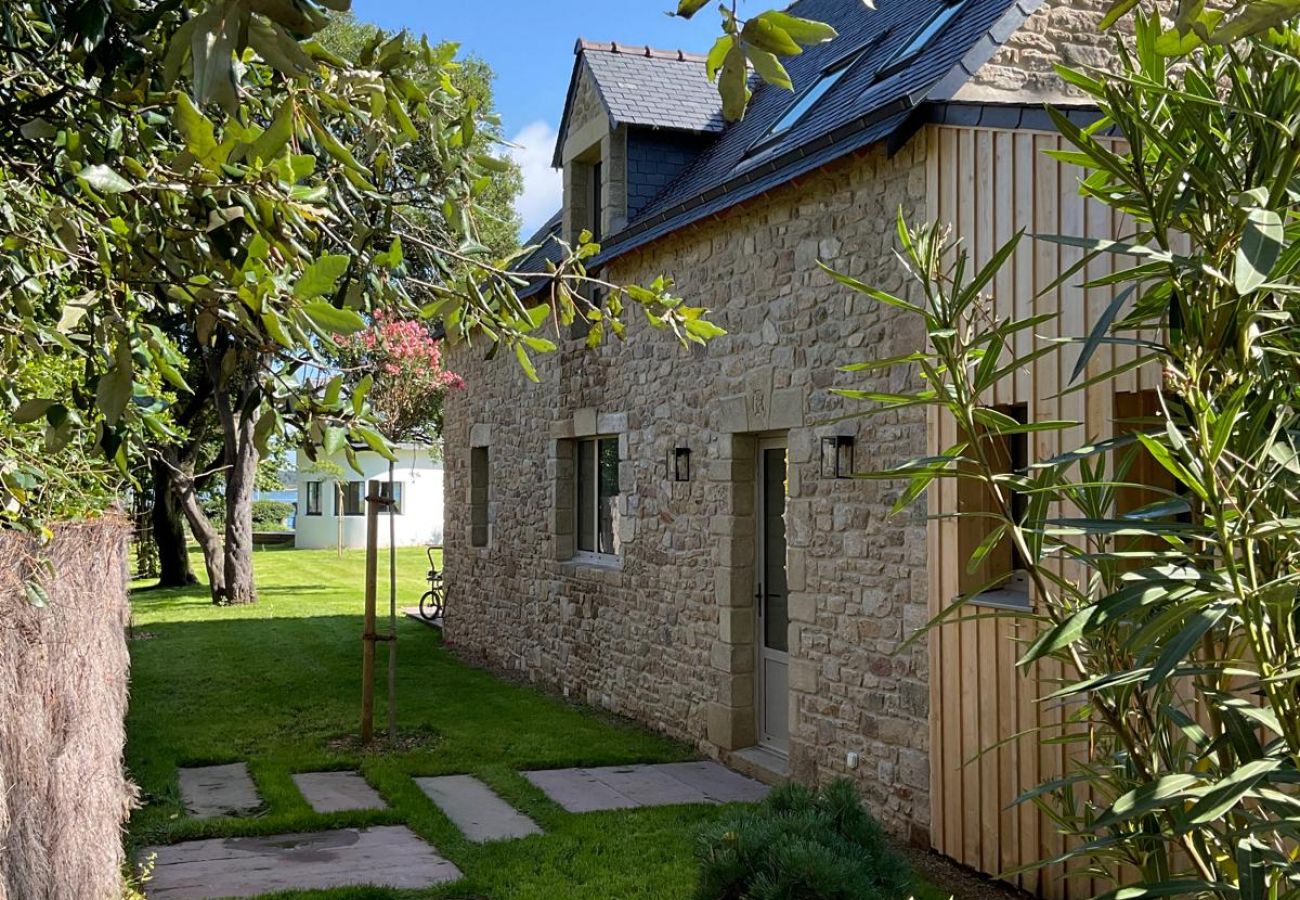 House in Locmariaquer - Astrolabe