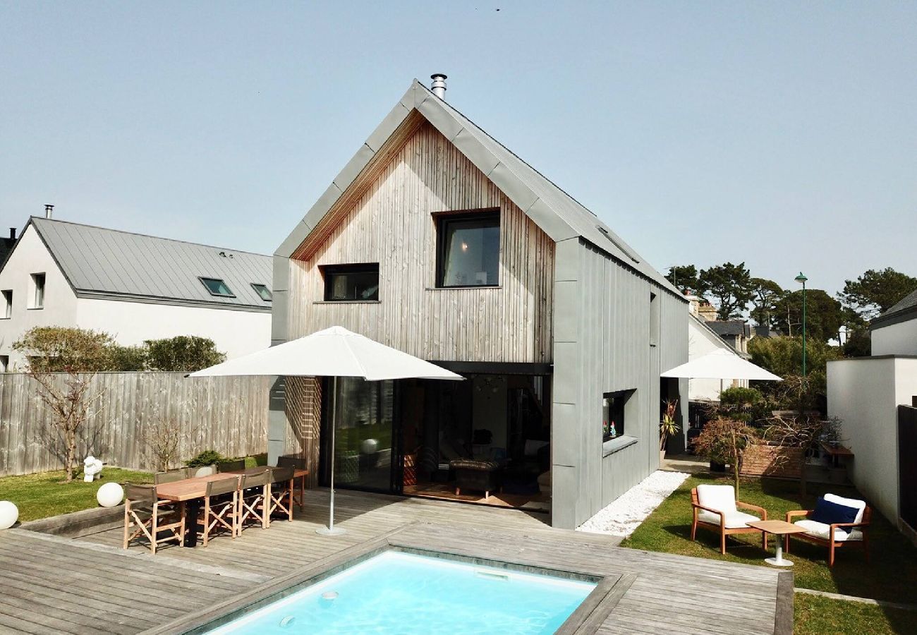 Maison à La Trinité-sur-Mer - Kerguillé, villa avec piscine 