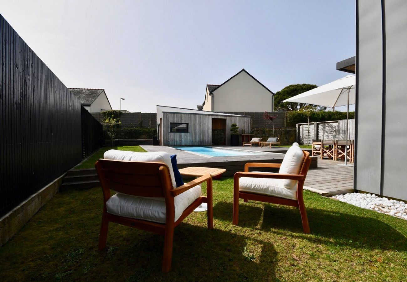 Maison à La Trinité-sur-Mer - Kerguillé, villa avec piscine 