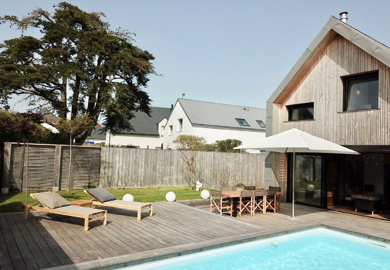 Maison à La Trinité-sur-Mer - Kerguillé, villa avec piscine 