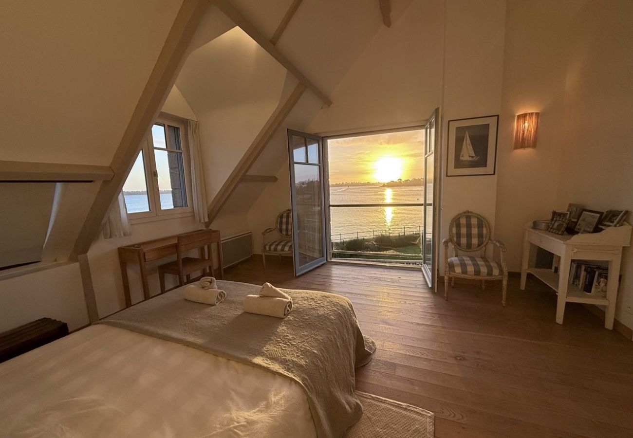 Maison à Locmariaquer - Les embruns, les pieds dans l'eau