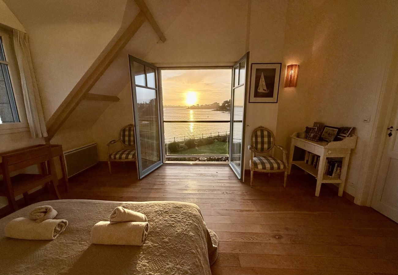 Maison à Locmariaquer - Les embruns, les pieds dans l'eau