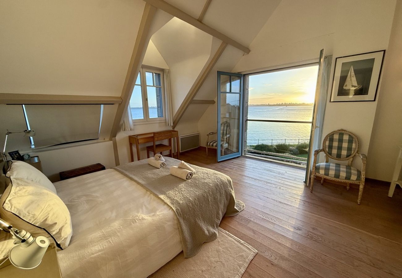 Maison à Locmariaquer - Les embruns, les pieds dans l'eau